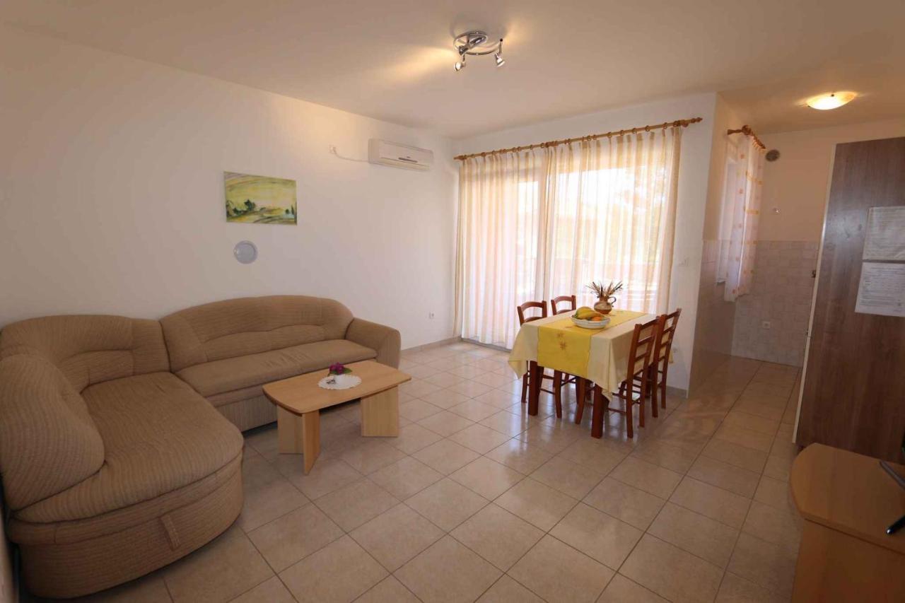 Apartments In Silo/Insel Krk 13430 Szoba fotó